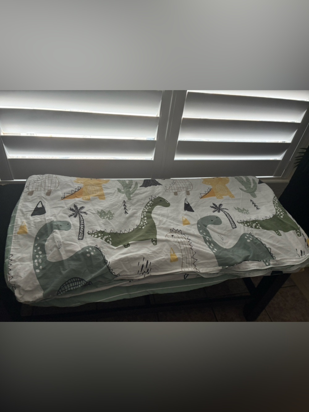 Kids' Dinosaur Duvet Cover in Green & Yellow - Playful Bedding cover/sheet